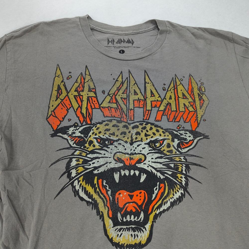 Def Leppard Band Graphic Crew Neck T Shirt Adult Mens Size Large L Gray Yellow
